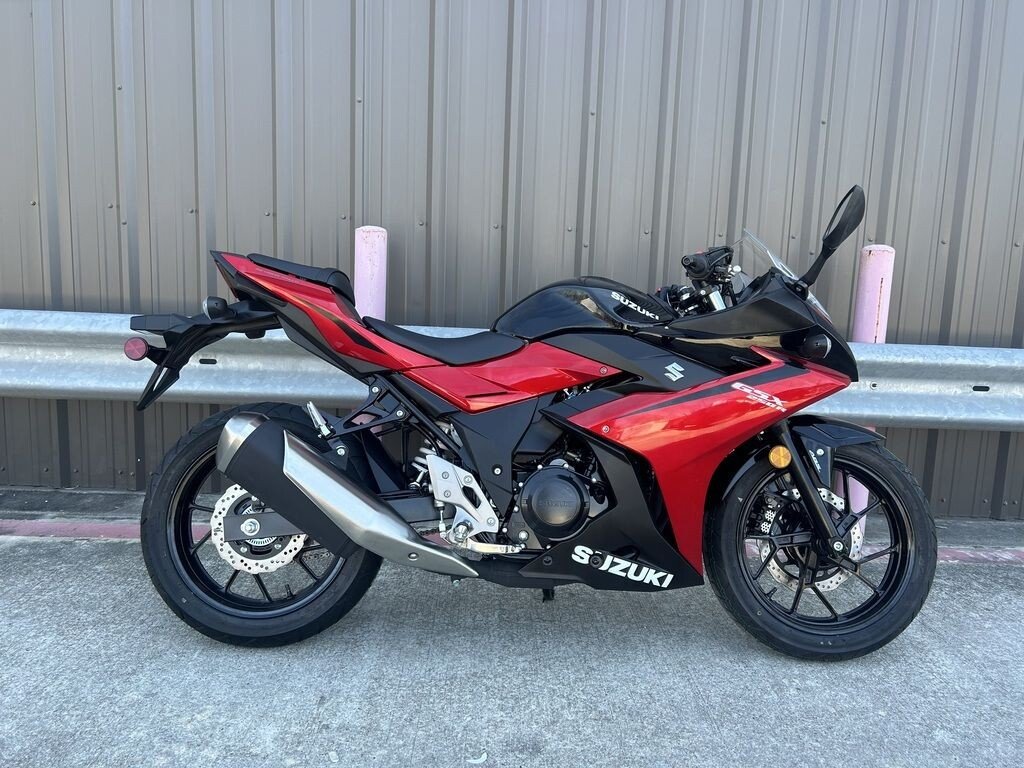 New 2025 Suzuki GSX250R