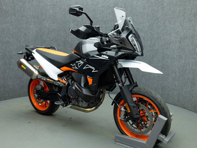2024 KTM 890