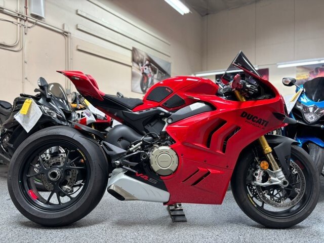 2024 Ducati Panigale V4