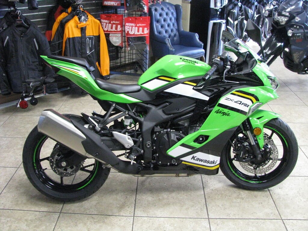 New 2025 Kawasaki Ninja ZX-4RR