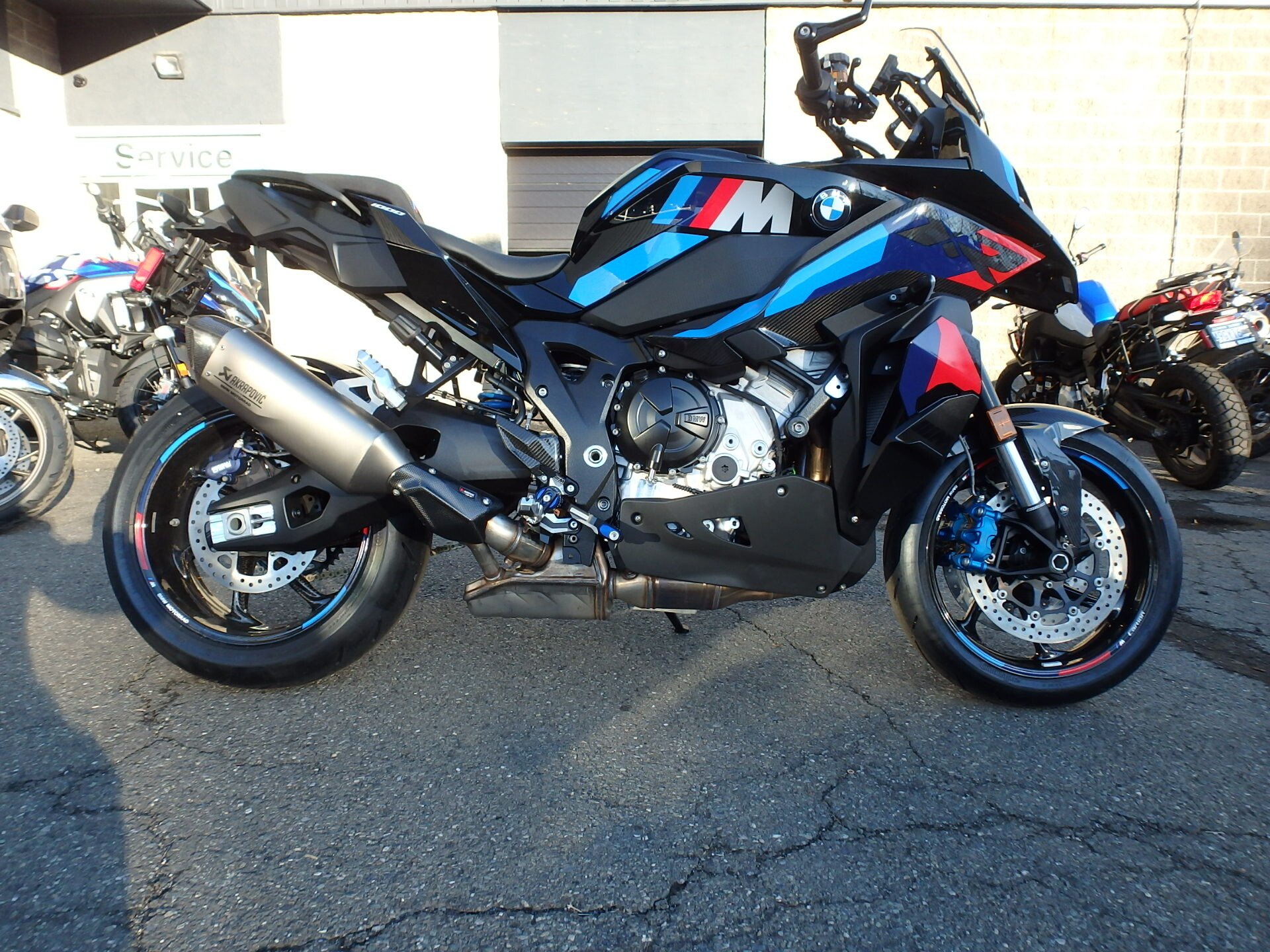 New 2026 BMW M1000XR