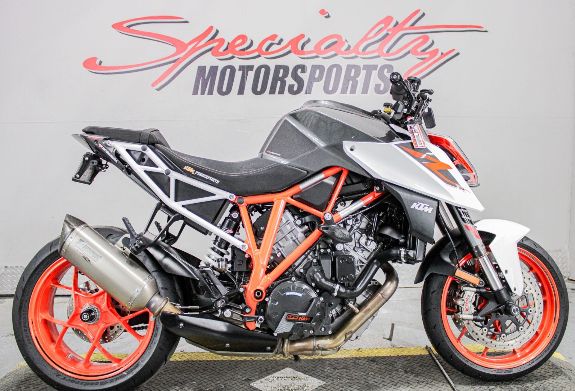 2017 KTM 1290 Super Duke R
