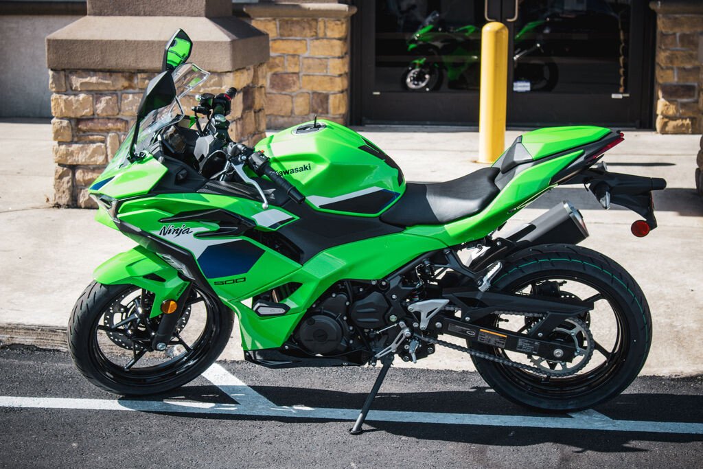 New 2026 Kawasaki Ninja 500 SE ABS