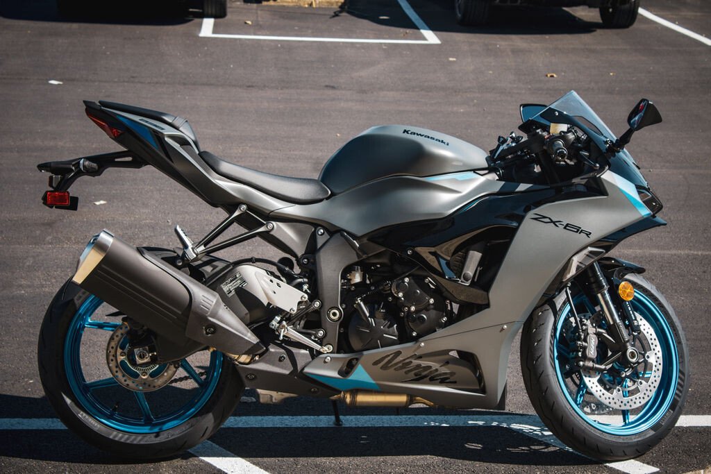 2017 Kawasaki Ninja ZX-6R ABS Specifications, Photos, and Model Info