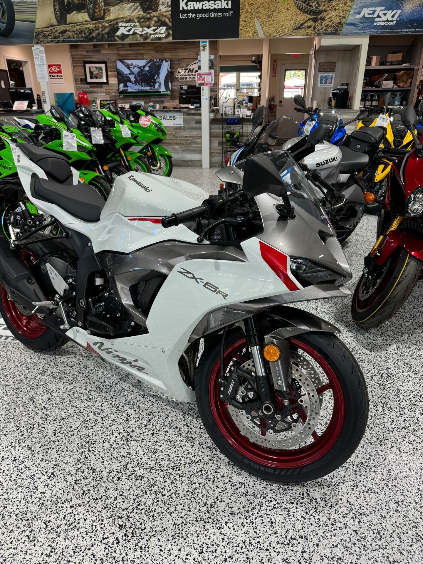 New 2025 Kawasaki Ninja ZX-6R