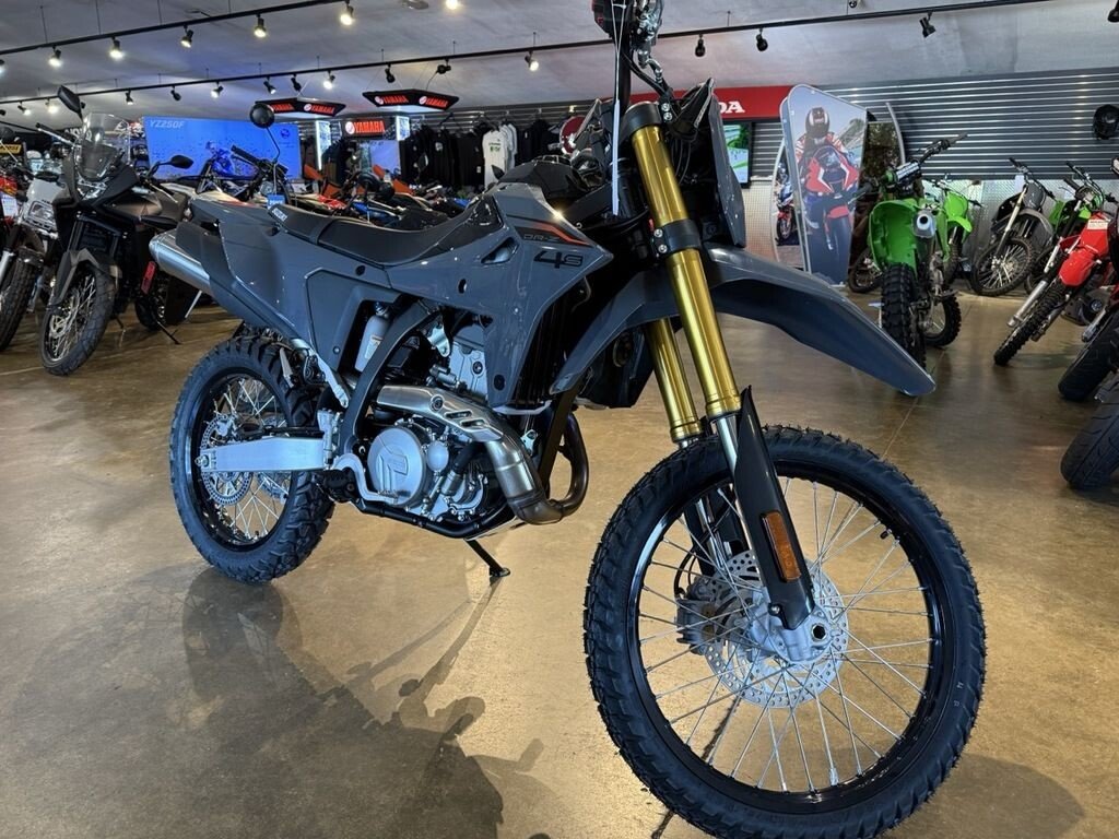 New 2025 Suzuki DR-Z4S