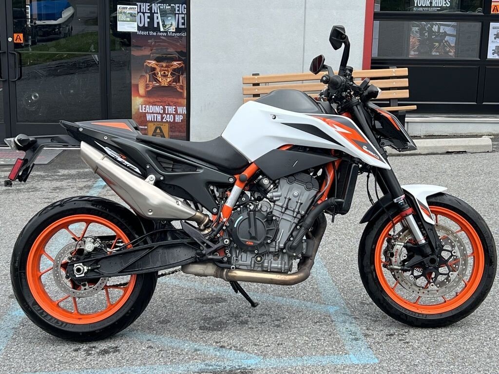2020 KTM 890 Duke