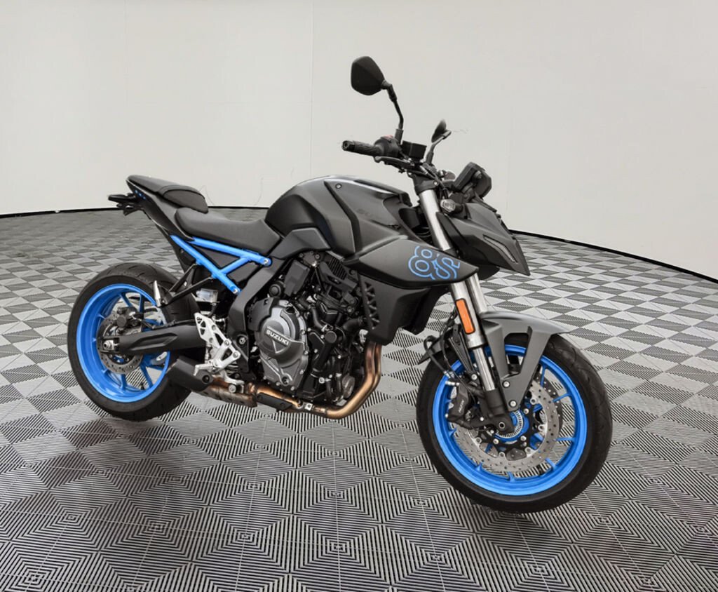 2024 Suzuki GSX-8S