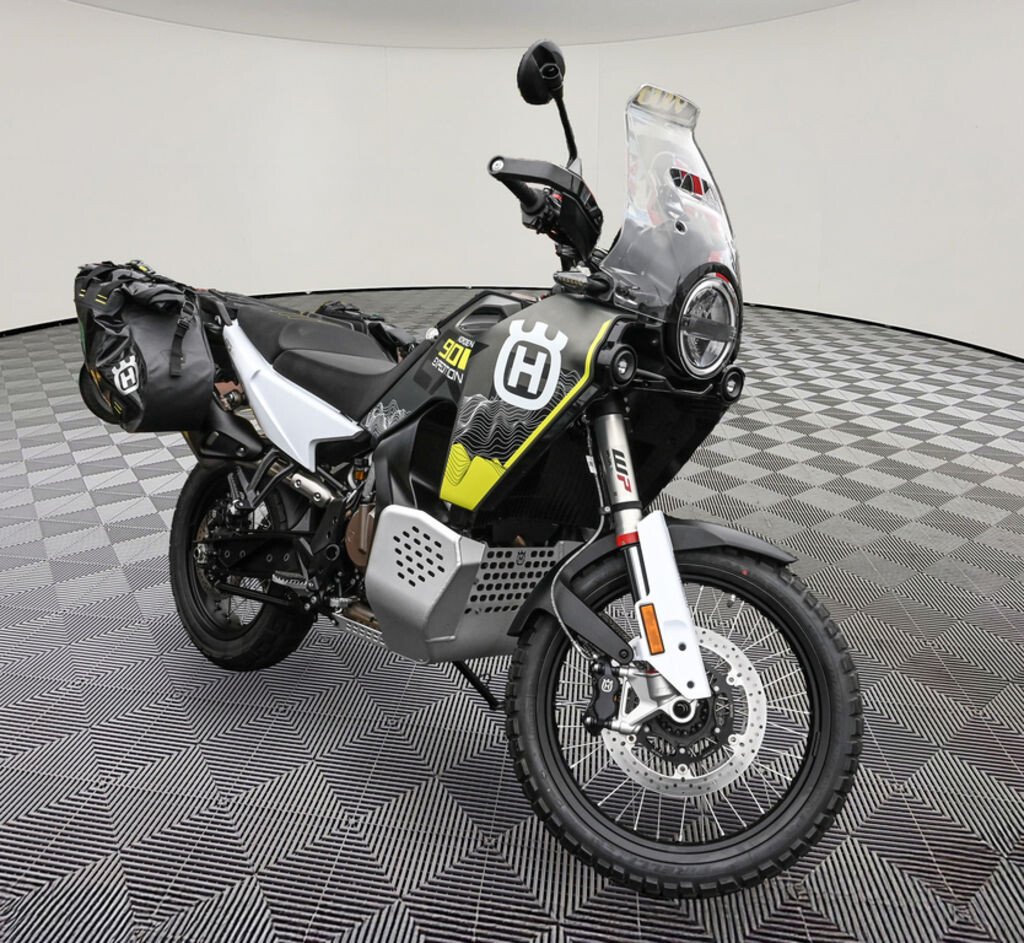 2025 Husqvarna Norden 901 Expedition