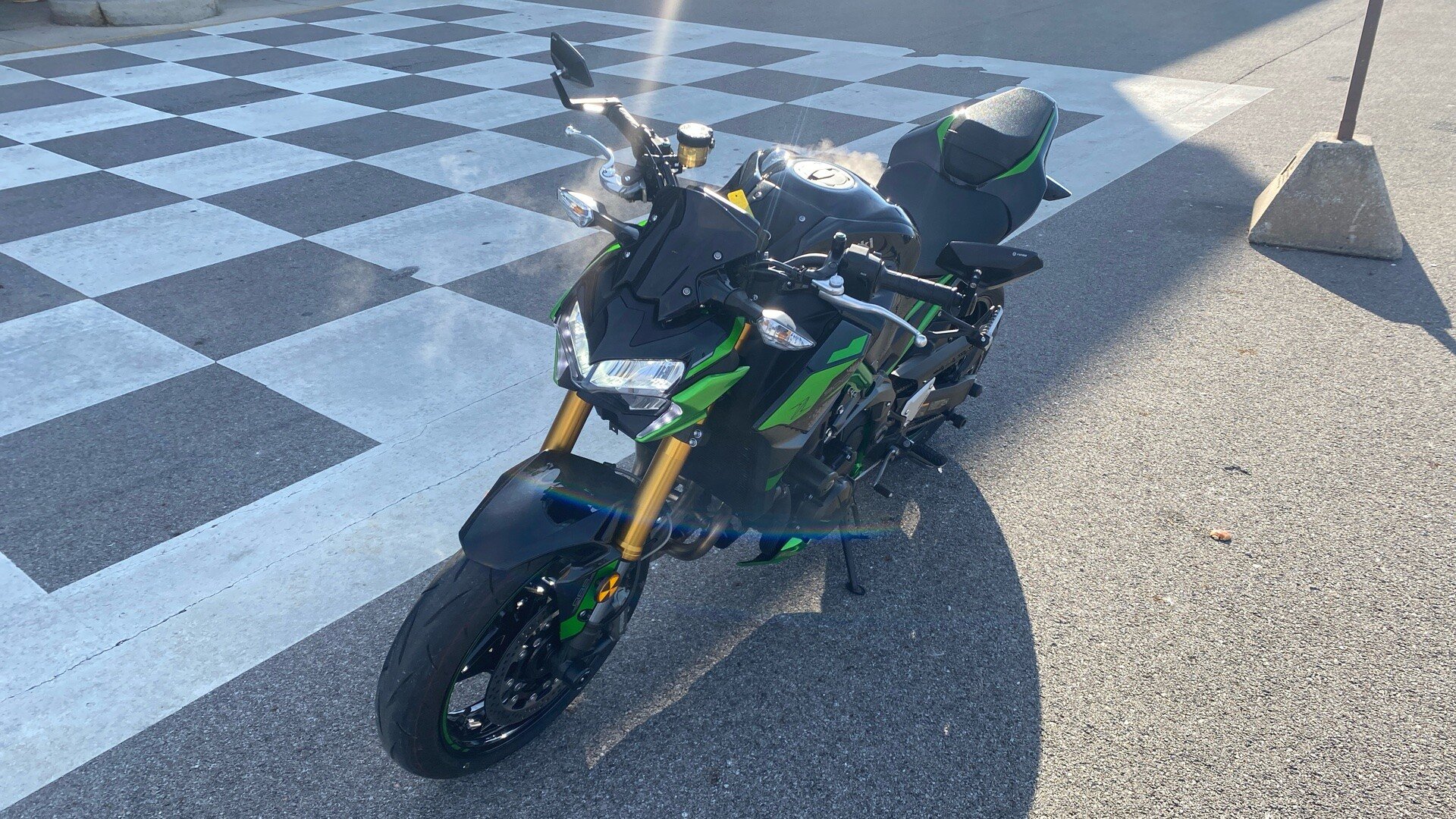 2024 Kawasaki Z900 SE