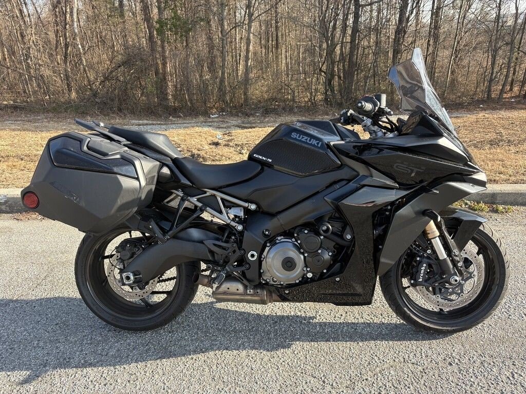2022 Suzuki GSX-S1000GT