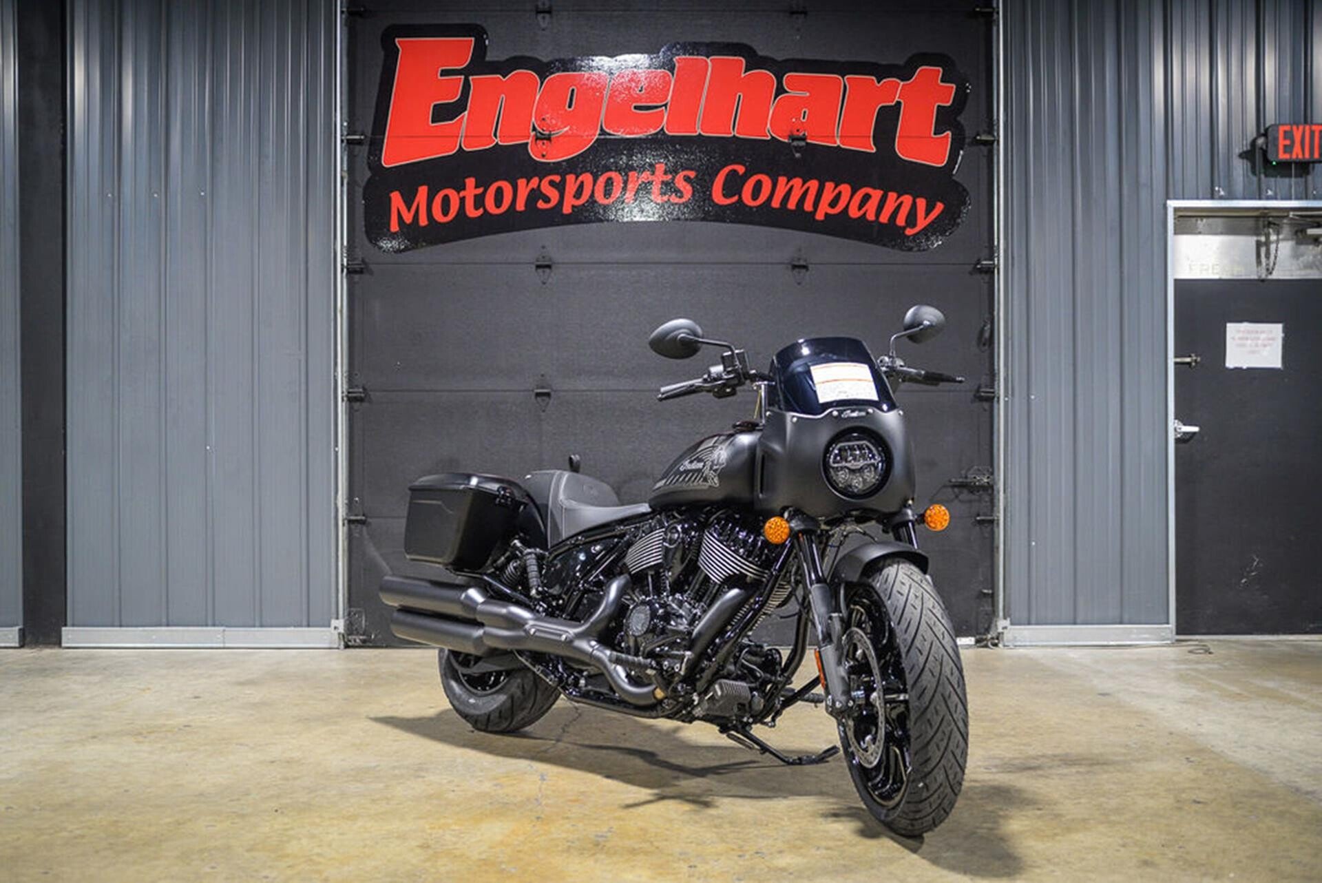 New 2025 Indian Sport Chief RT Dark Horse w/ABS