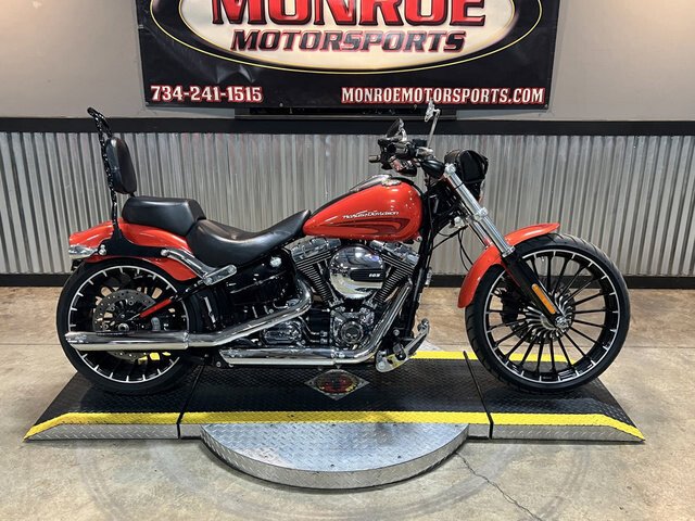 2017 Harley-Davidson Softail Breakout