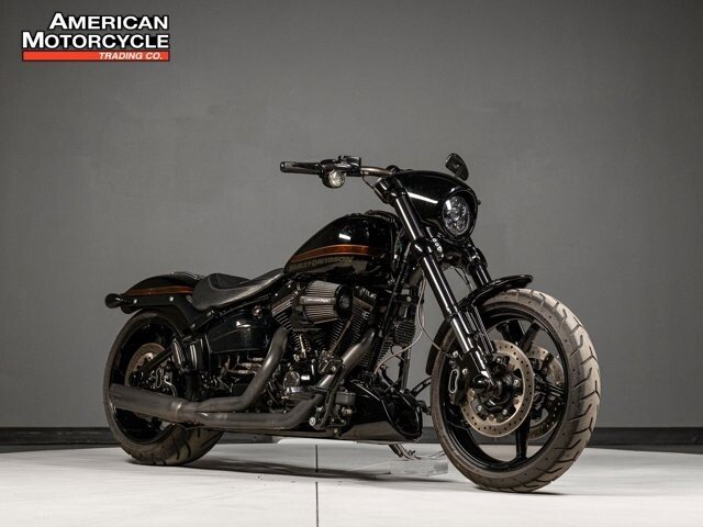 2017 Harley-Davidson CVO Breakout