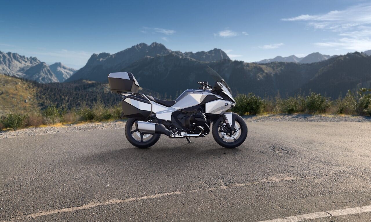 New 2026 BMW R1300RT