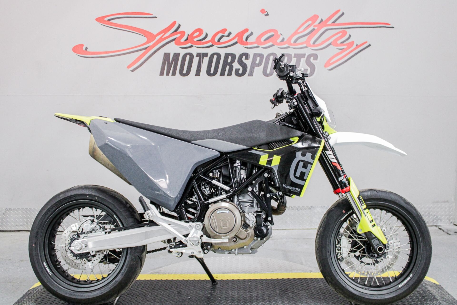 2023 Husqvarna 701 Supermoto