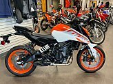 New 2024 KTM 250 Duke