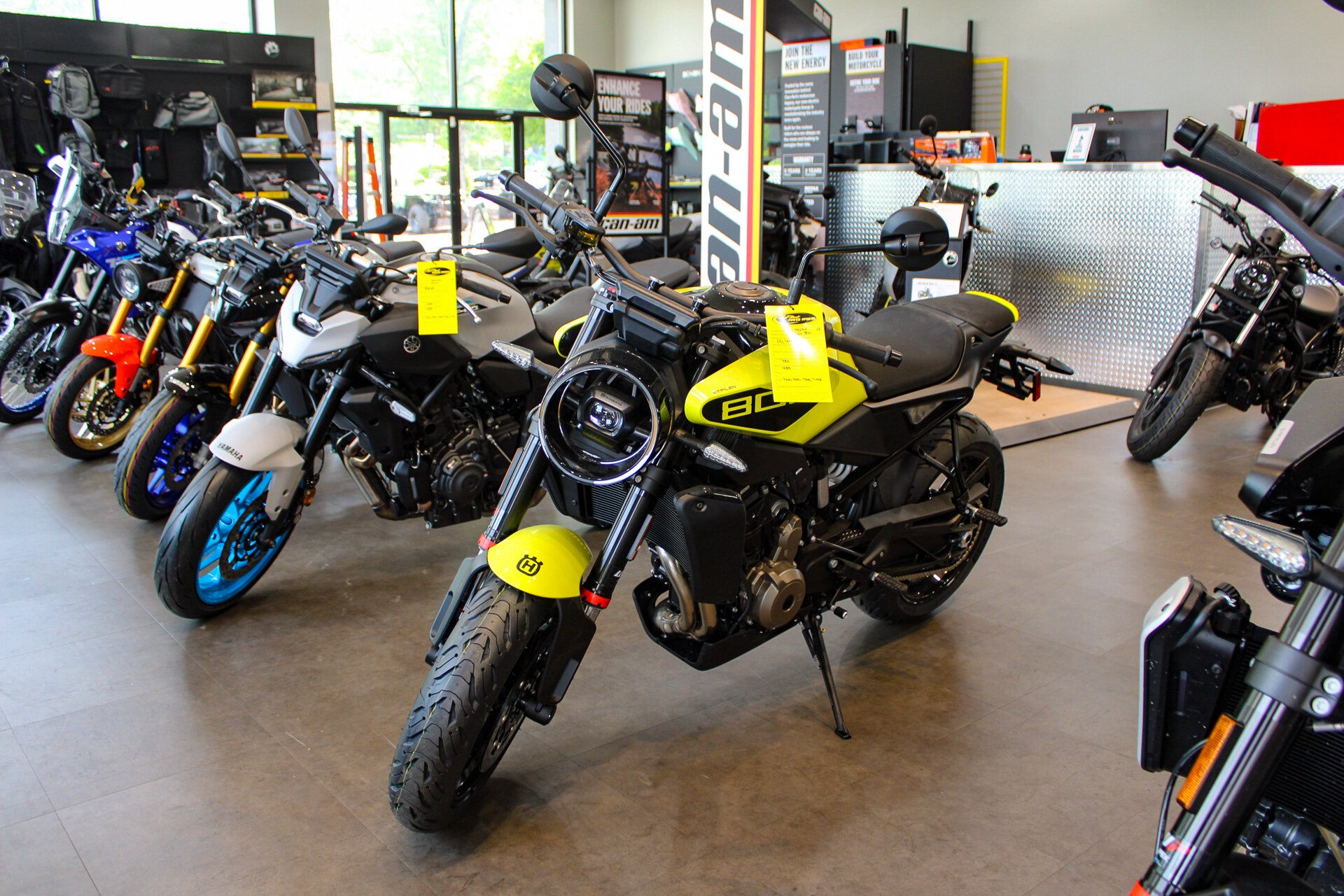 New 2025 Husqvarna Vitpilen