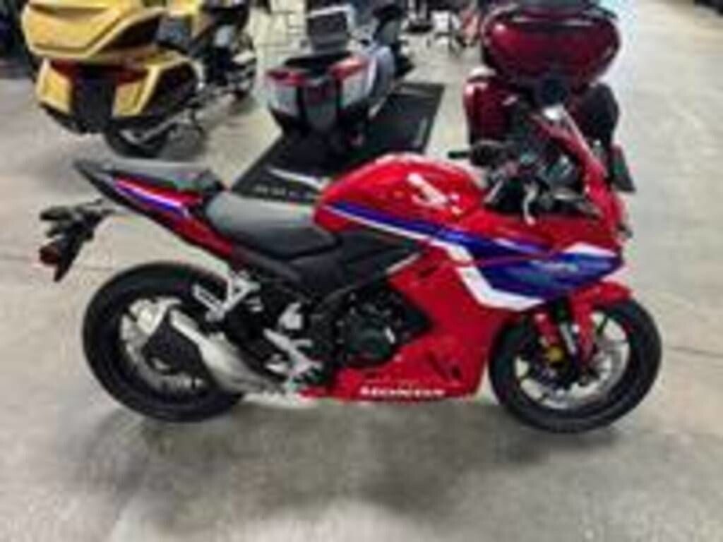 New 2025 Honda CBR500R