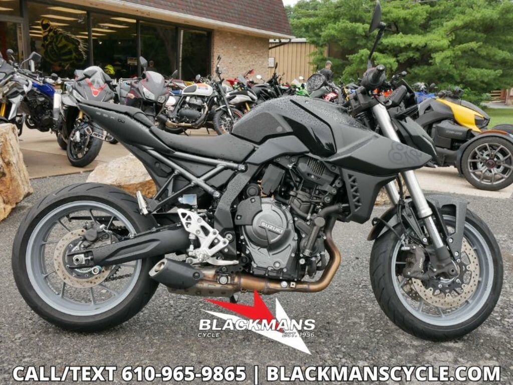 2023 Suzuki GSX-8S